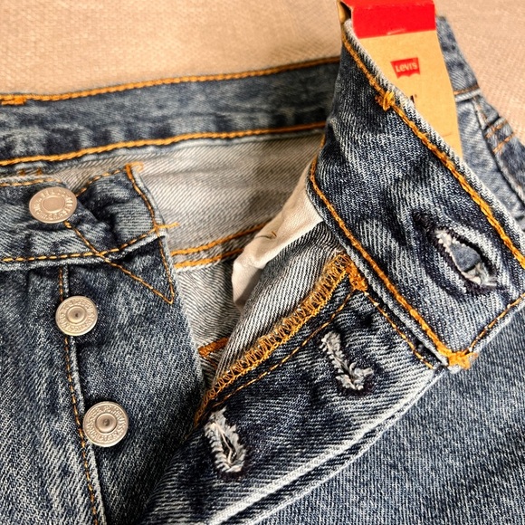 Levi's Denim Jeans with Button Fly - Picture 3 of 9